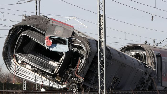 Zug entgleist südöstlich von Mailand –  Zwei Tote