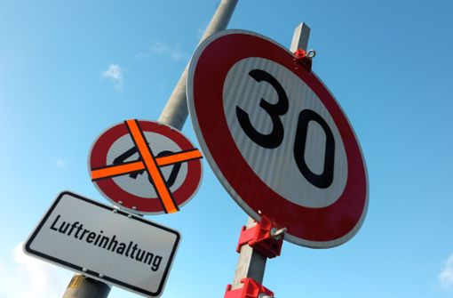 Um das Tempo auf 30 zu reduzieren, müssen besondere Gründe vorliegen, die die Straßenverkehrsordnung definiert. Foto: Lichtgut/Max Kovalenko