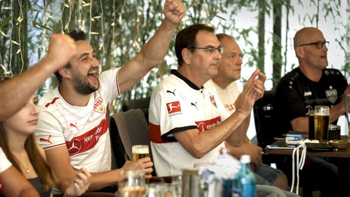 So feierten die VfB-Fans  in der Stadt den Aufstieg