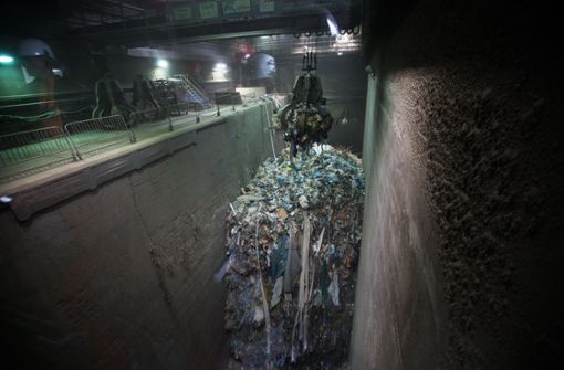 Der Beschluss, im Müllheizkraftwerk mehr Abfall zu verbrennen, bleibt bestehen. Foto: Ines Rudel/Archiv