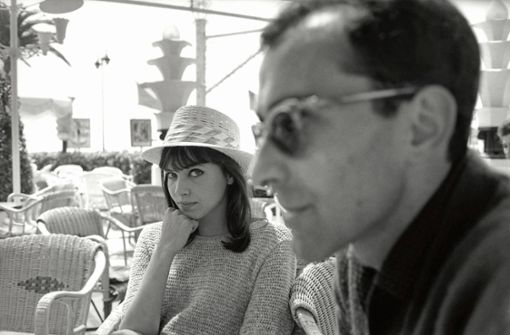 Jean-Luc Godard im Jahr 1960 mit seiner ersten Ehefrau und Muse, der Schauspielerin  Anna Karina Foto: imago images/Photo12/Luc Fourno