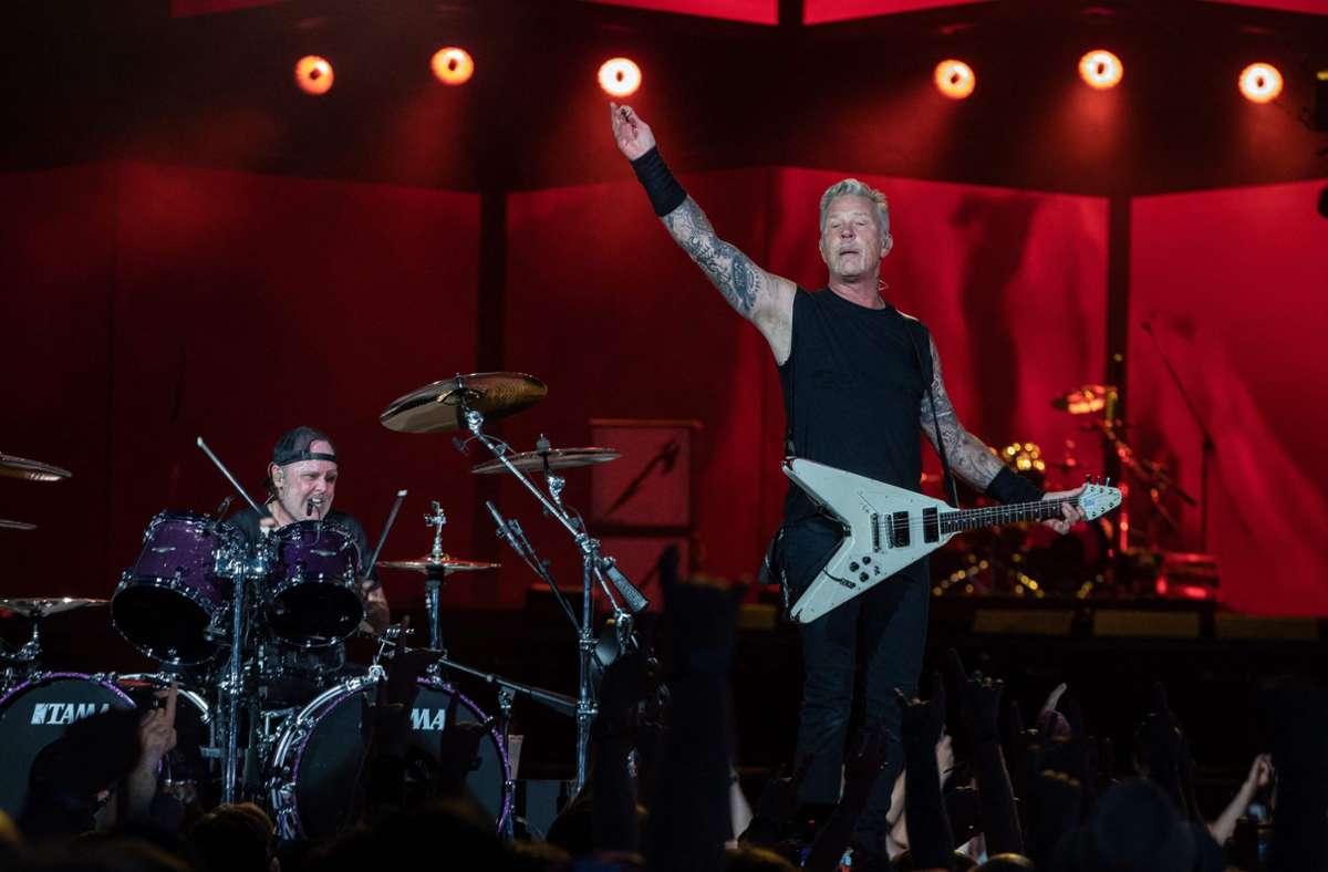 Metallica-Sänger James  Hetfield  und Schlagzeuger Lars Ulrich in Hockenheim.