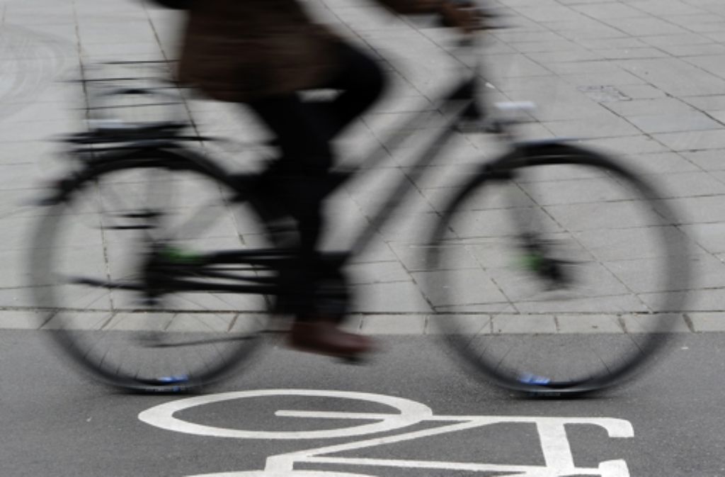 Auch im Ballungsraum gewinnt das Fahrrad an Fahrt – die Volkswirtschaft und die Industrie profitieren Foto: dpa