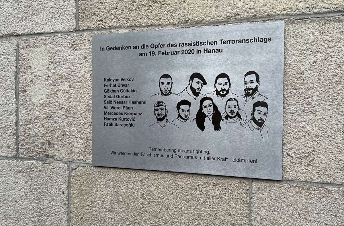 Die Gedenktafel an die Hanau-Opfer ist nun wieder weg! Foto: privat