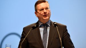 Reinhard Grindel als DFB-Chef wiedergewählt