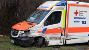Unfall mit Rettungswagen - Vier Verletzte
