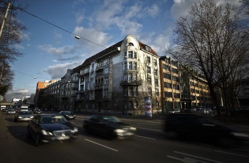 Das Wohngebäude am Neckartor hinter dem Amtsgericht Stuttgart und dem ADAC soll ein Bordell beherbergen Foto: Piechowski