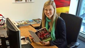 Eliane Zäh hat einen Traumjob: Sie arbeitet für die Deutsche Fußball Liga. Mit Profi-Fußballern hatte sie schon oft zu tun, Berührungsängste hatte sie nie. Foto: privat