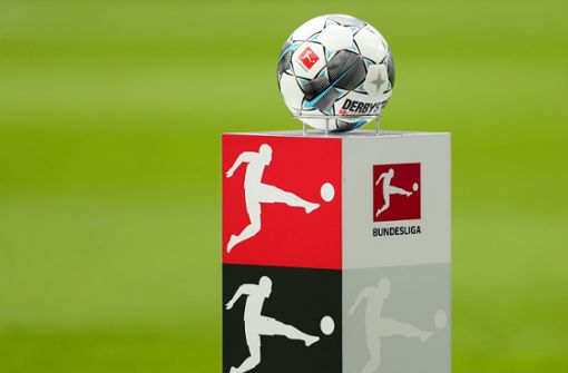 Berichte über einen möglichen Spielplan nach der coronabedingten Unterbrechung hat die Deutsche Fußball Liga  dementiert. Foto: dpa/Jan Woitas