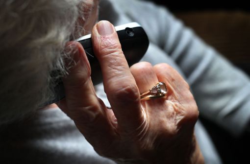 Opfer von Schockanrufen: Besonders ältere Menschen sind betroffen (Symbolbild). Foto: dpa/Karl-Josef Hildenbrand