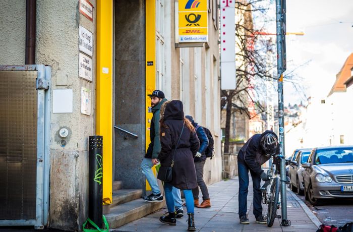 Senefelderstraße in Stuttgart West: Bezirksvorsteher beklagt Schließung der Postfiliale