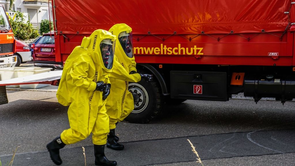 Kreis Esslingen: Ätzende Chemikalien rufen Feuerwehr auf den Plan