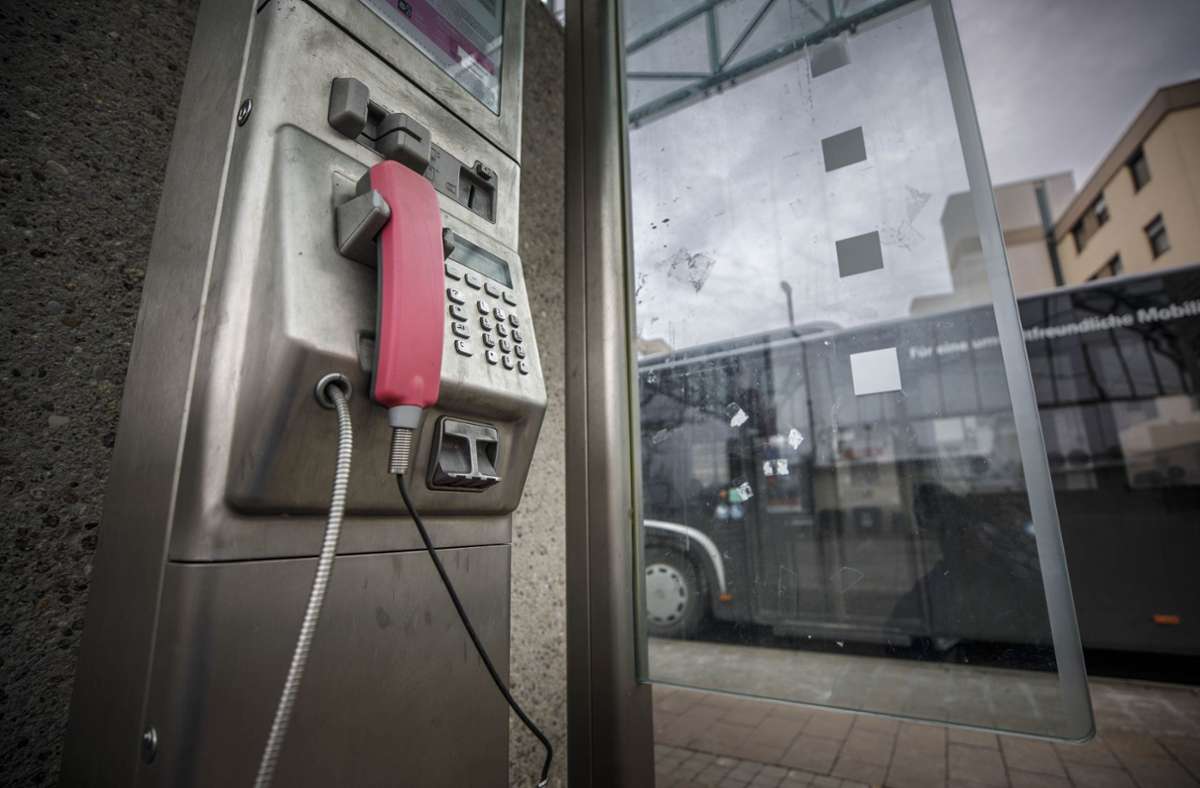 Auch diese Telefonstele in Endersbach wird verschwinden. Foto: /Gottfried Stoppel