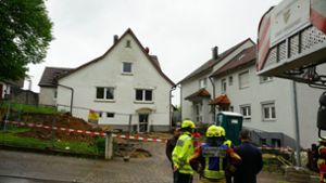 Ein Arbeiter durch Explosion in Wohnhaus verletzt