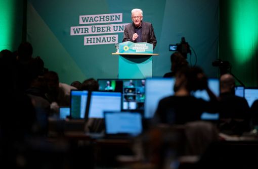 Ministerpräsident Winfried Kretschmann hält einen harten Lockdown vor Weihnachten für wahrscheinlich. Foto: dpa/Marijan Murat