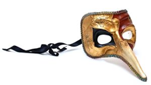 Masken, wohin man sieht. Doch so unheimlich wie in Gerhard Roths  Venedig-Roman haben sie selten zurückgeblickt.  Foto: Savchenko/AdobeStock