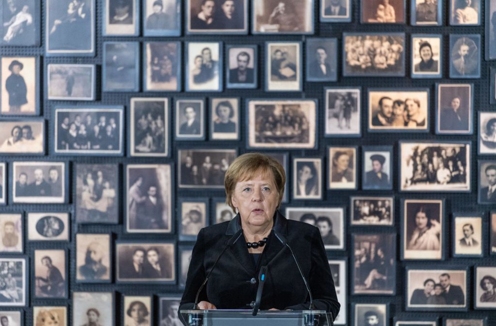 Bundeskanzlerin Merkel  spricht in Auschwitz