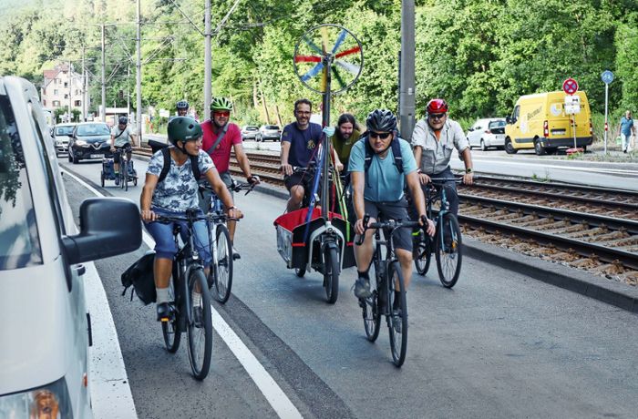 Zugeparkter Pop-up-Radweg in Kaltental: Radler fordern, dass die Stadt gegen Falschparker durchgreift