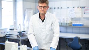Bösmüller war Ende Februar 2020 einer der ersten in Baden-Württemberg, die positiv auf das Coronavirus getestet wurden. Foto: dpa/Tom Weller