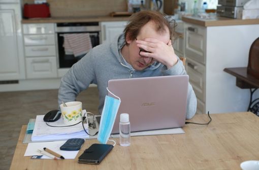 Verursacht die Arbeit von zu Hause  mehr Stress? Studien kommen zu unterschiedlichen Ergebnissen. Foto: imago/SKATA