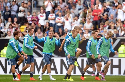 Spieler der Nationalmannschaft trainieren in Düsseldorf zur Vorbereitung auf ein Freundschaftsspiel gegen Argentinien Foto: dpa