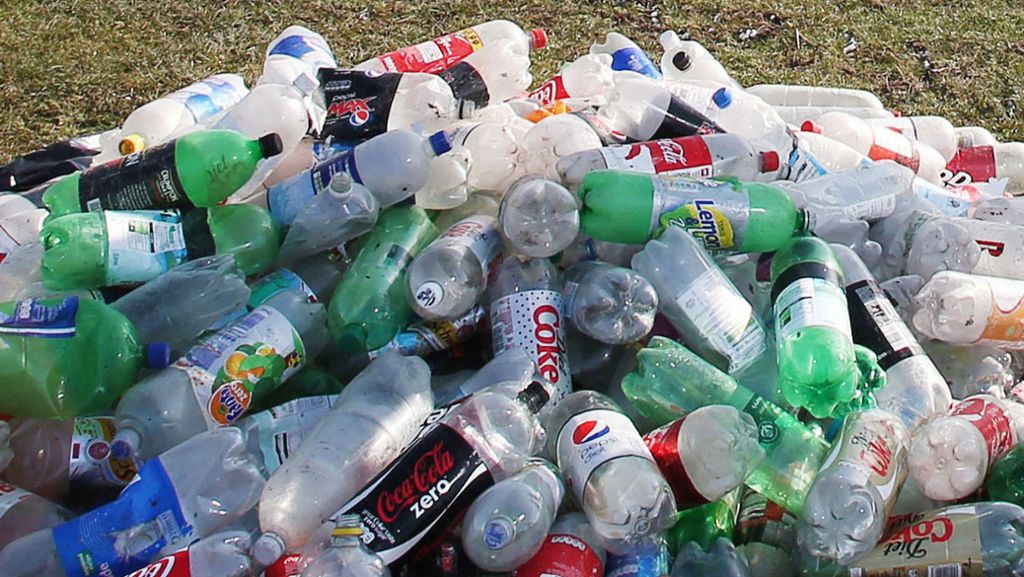 Plastik-Recycling: Forscher entwickeln aus Versehen besseres Enzym gegen Plastikmüll
