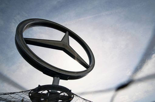 Daimler hat seine Ziele für das laufende Jahr deutlich nach unten korrigiert. (Symbolbild) Foto: picture alliance/dpa